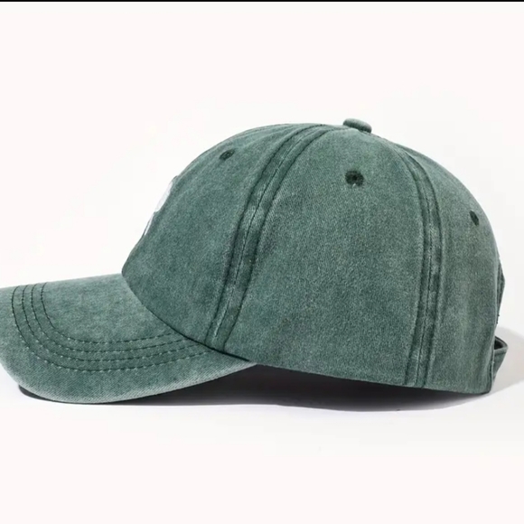 St. Patty's Day Lucky Clover Hat - Picture 3 of 6